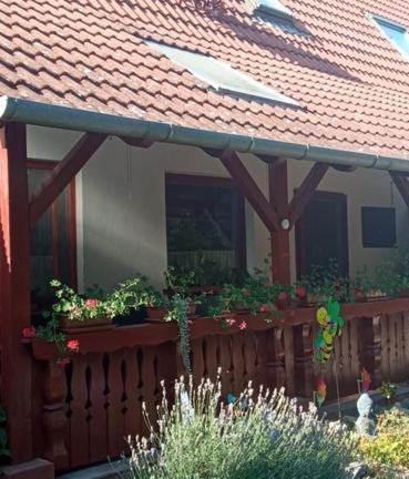 MÁRIA apartman Balatonkeresztúr Exterior foto
